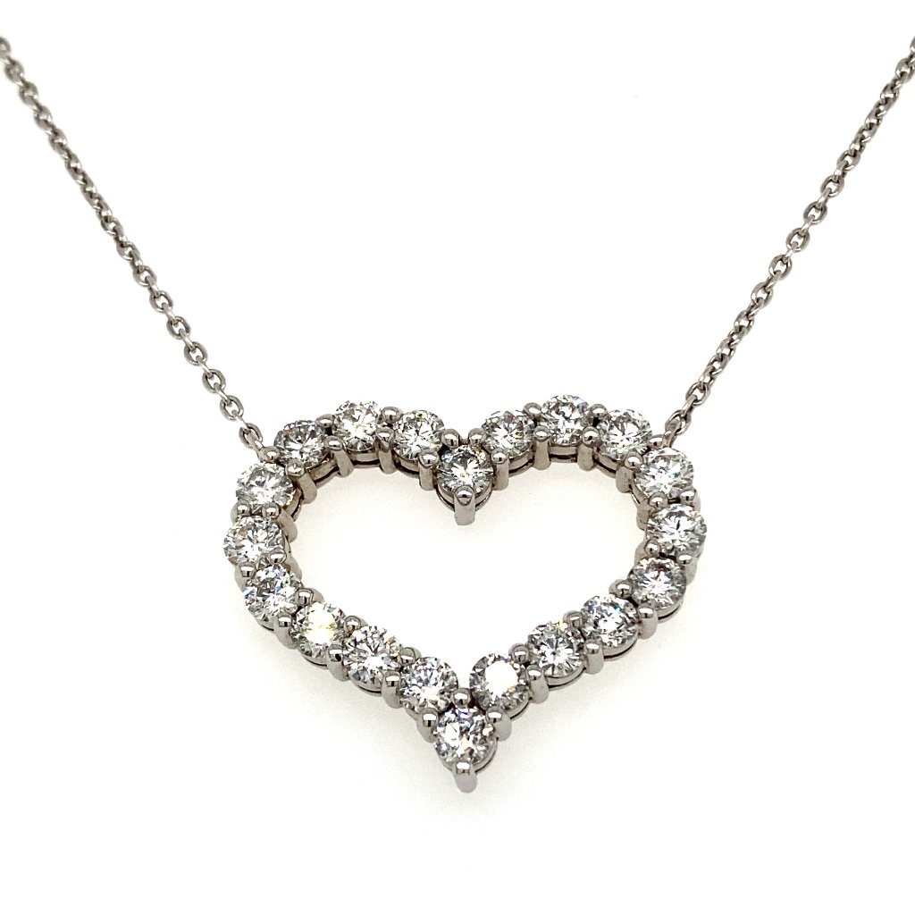 3.10 Carat Natural Diamond Heart Necklace 14k